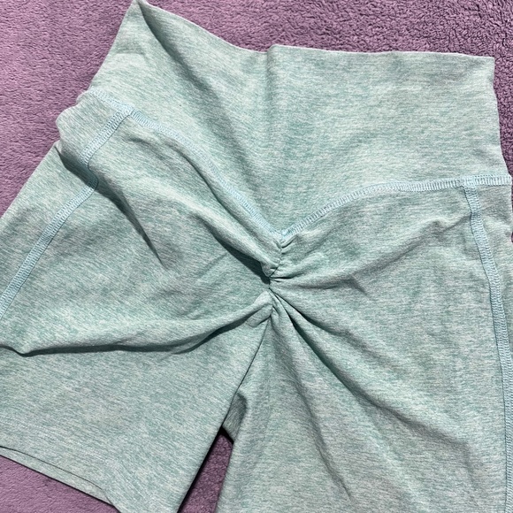 Bombshell Sportswear Green Athletic SET - Picture 4 of 4